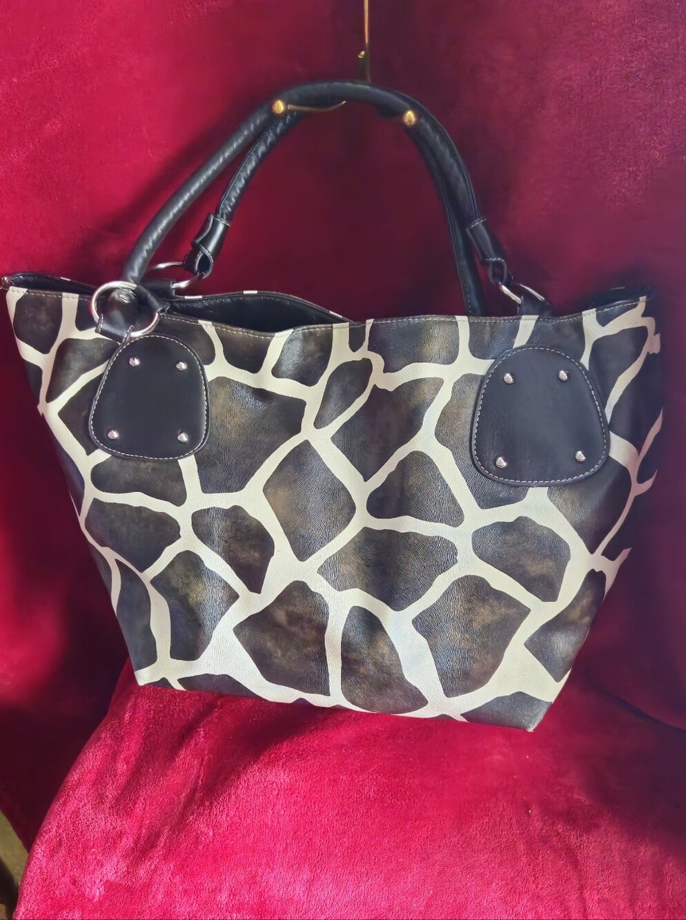 Unbranded Stylish Giraffe-Print Tote Bag in Brown and Cream